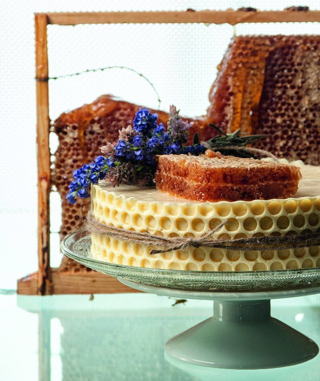 Τούρτα σαμπάνιας με μέλι και κερήθρα