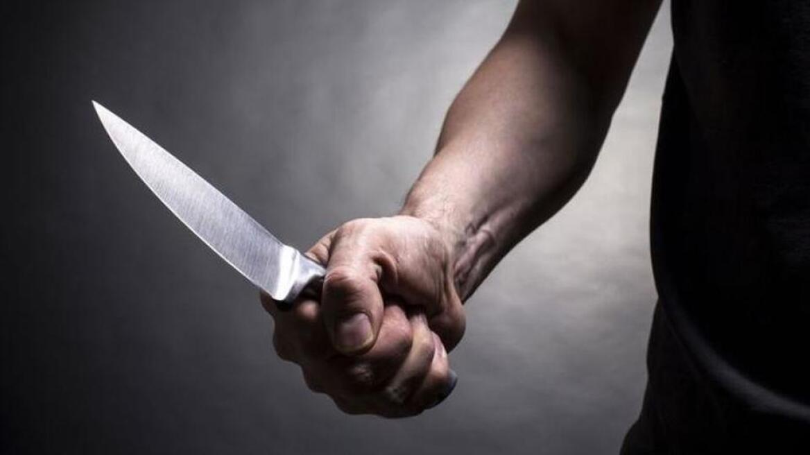 Kαυγάς στo Βόλο 35χρονος έμπηξε μαχαίρι στον γείτονά του για μια αποθήκη