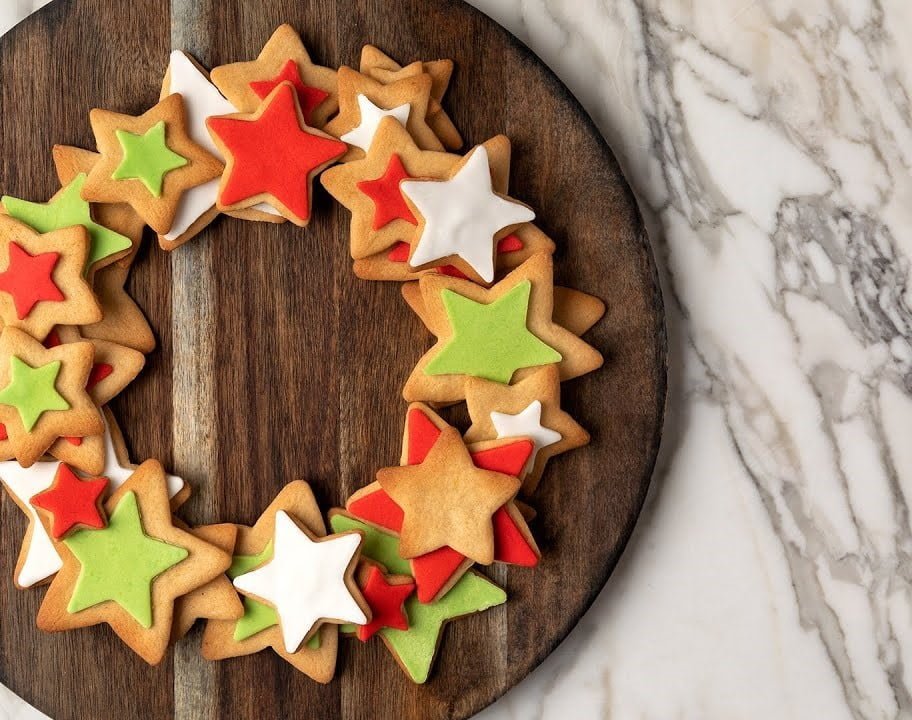 Χριστουγεννιάτικο στεφάνι από gingerbread μπισκότα