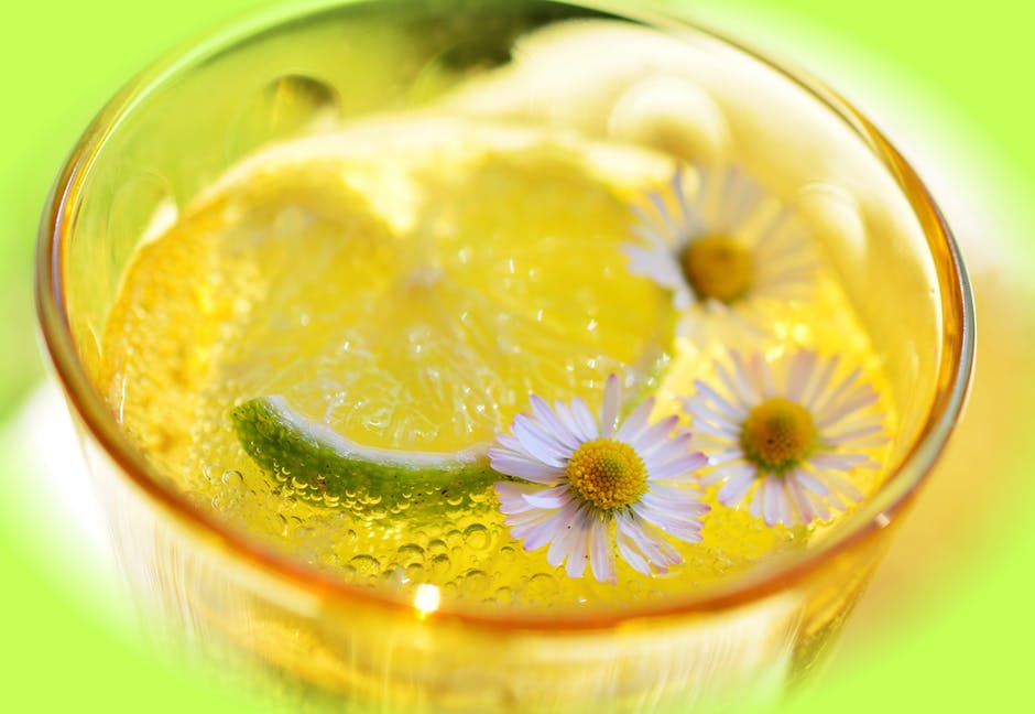 Cocktail χωρίς αλκοόλ – Λεμονάδα με καρύδα και λεβάντα